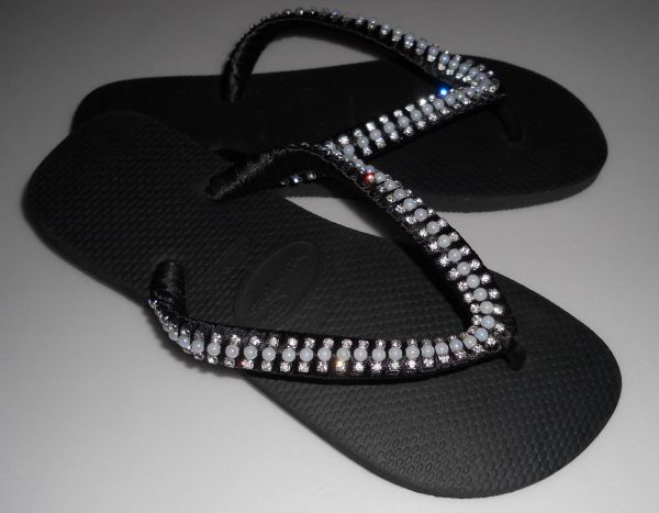 chinelo com strass e perolas